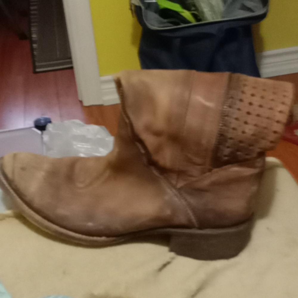 Western Boots - Picture 5 of 8